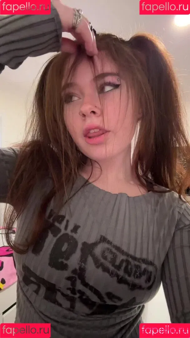 Maisie Rynn Onlyfans Photo Gallery 