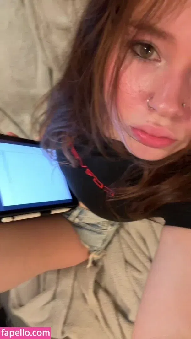 Maisie Rynn Onlyfans Photo Gallery 