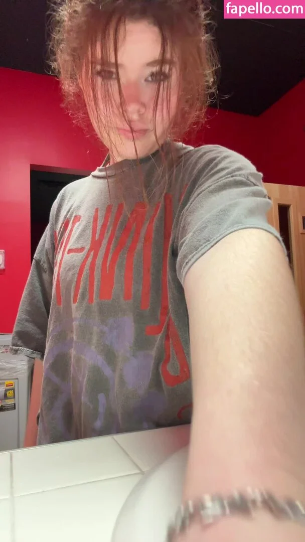 Maisie Rynn Onlyfans Photo Gallery 