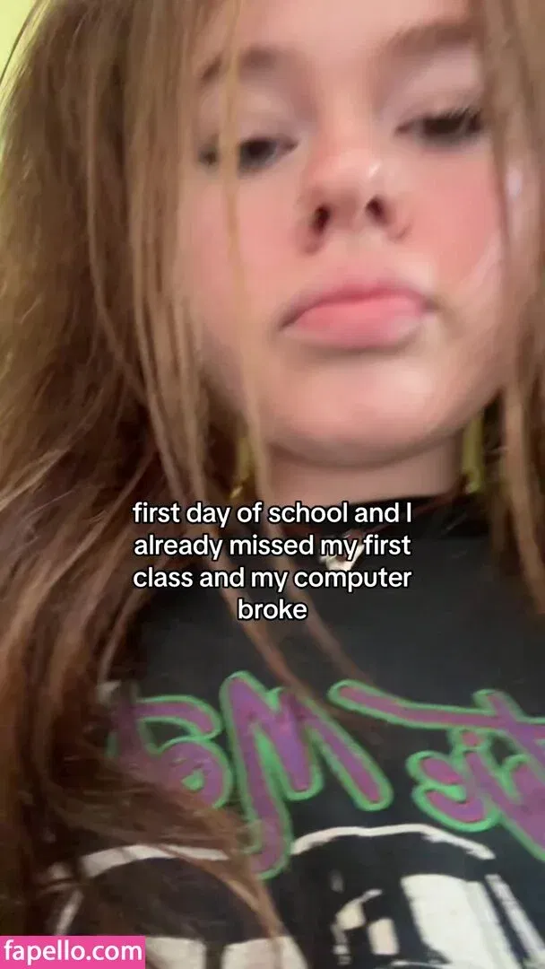 Maisie Rynn Onlyfans Photo Gallery 