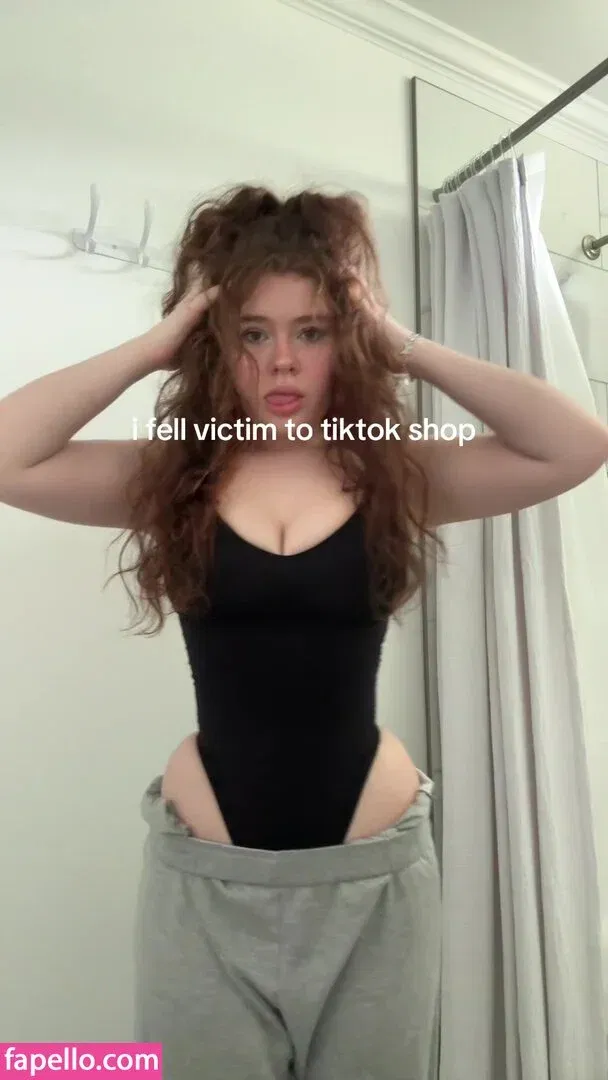 Maisie Rynn Onlyfans Photo Gallery 