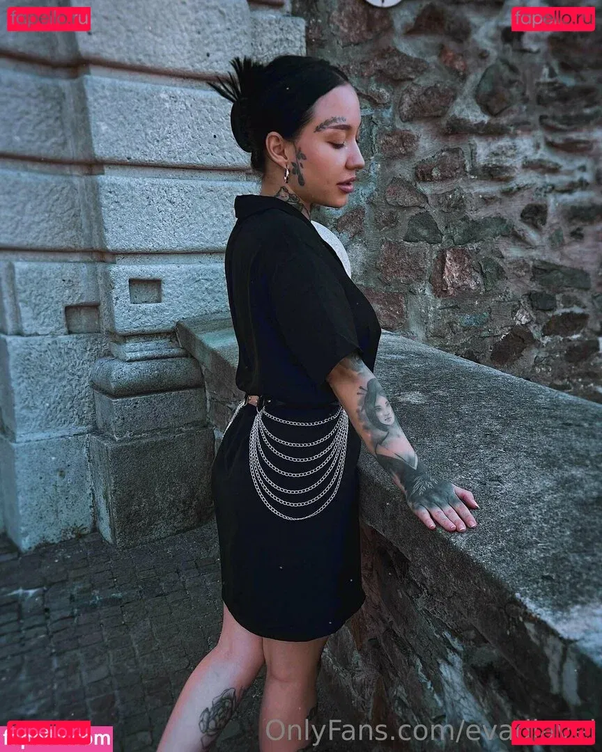 evadiavel Onlyfans Photo Gallery 