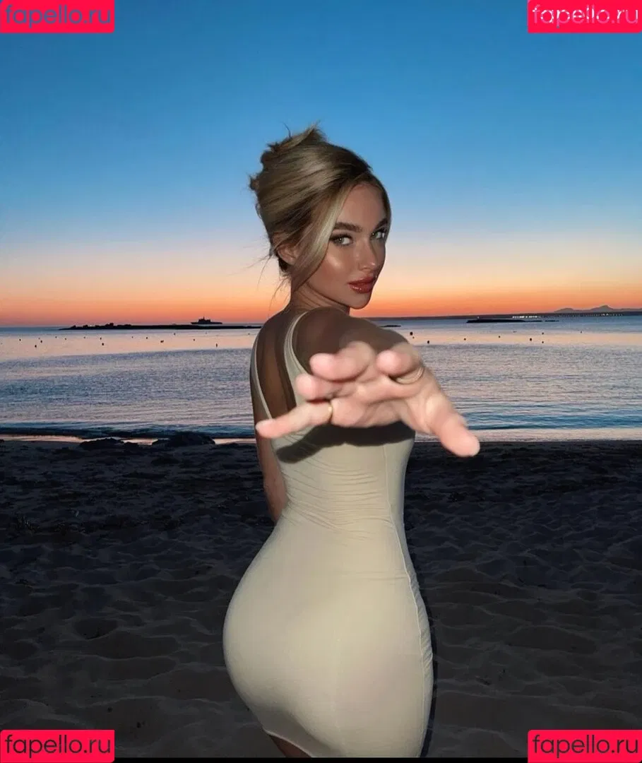 Antonia Freya Lydia Onlyfans Photo Gallery 