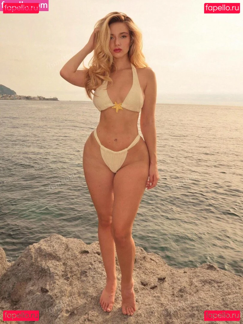 Antonia Freya Lydia Onlyfans Photo Gallery 