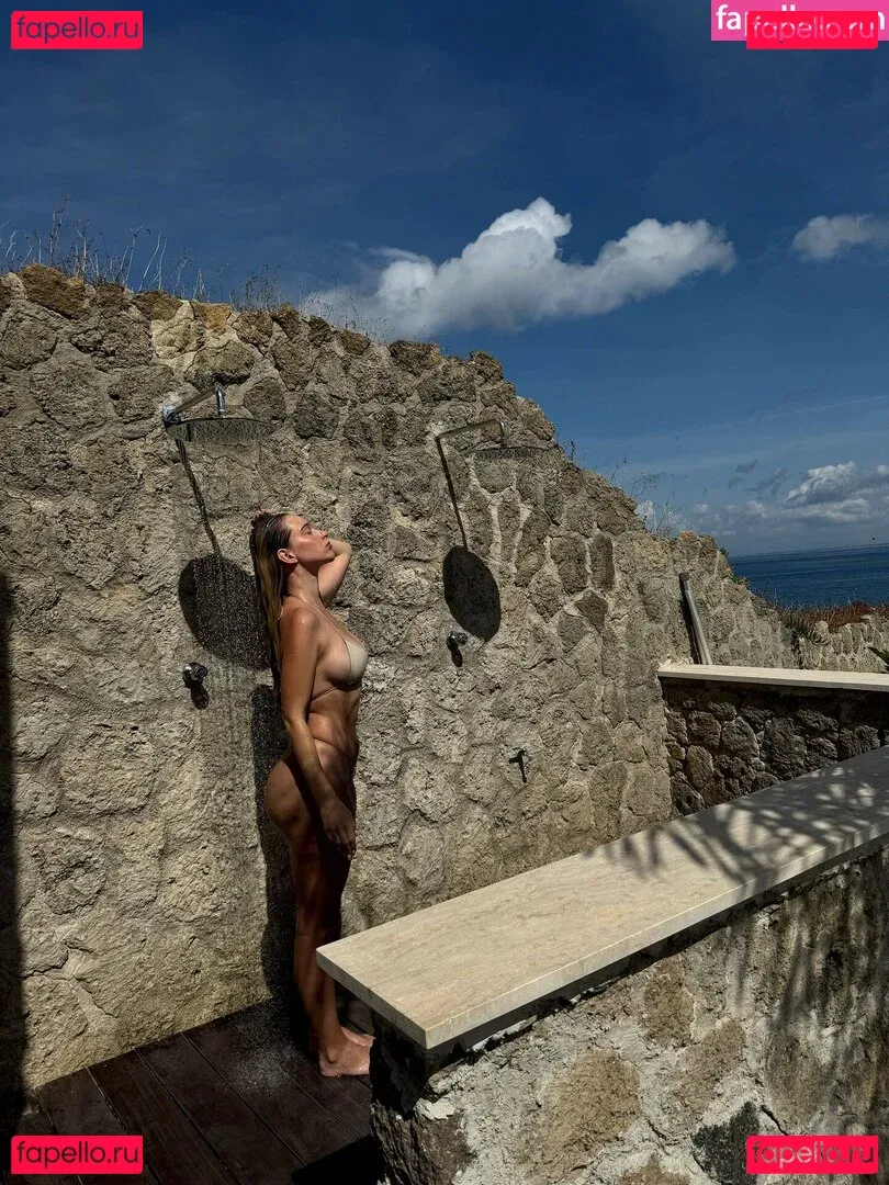 Antonia Freya Lydia Onlyfans Photo Gallery 