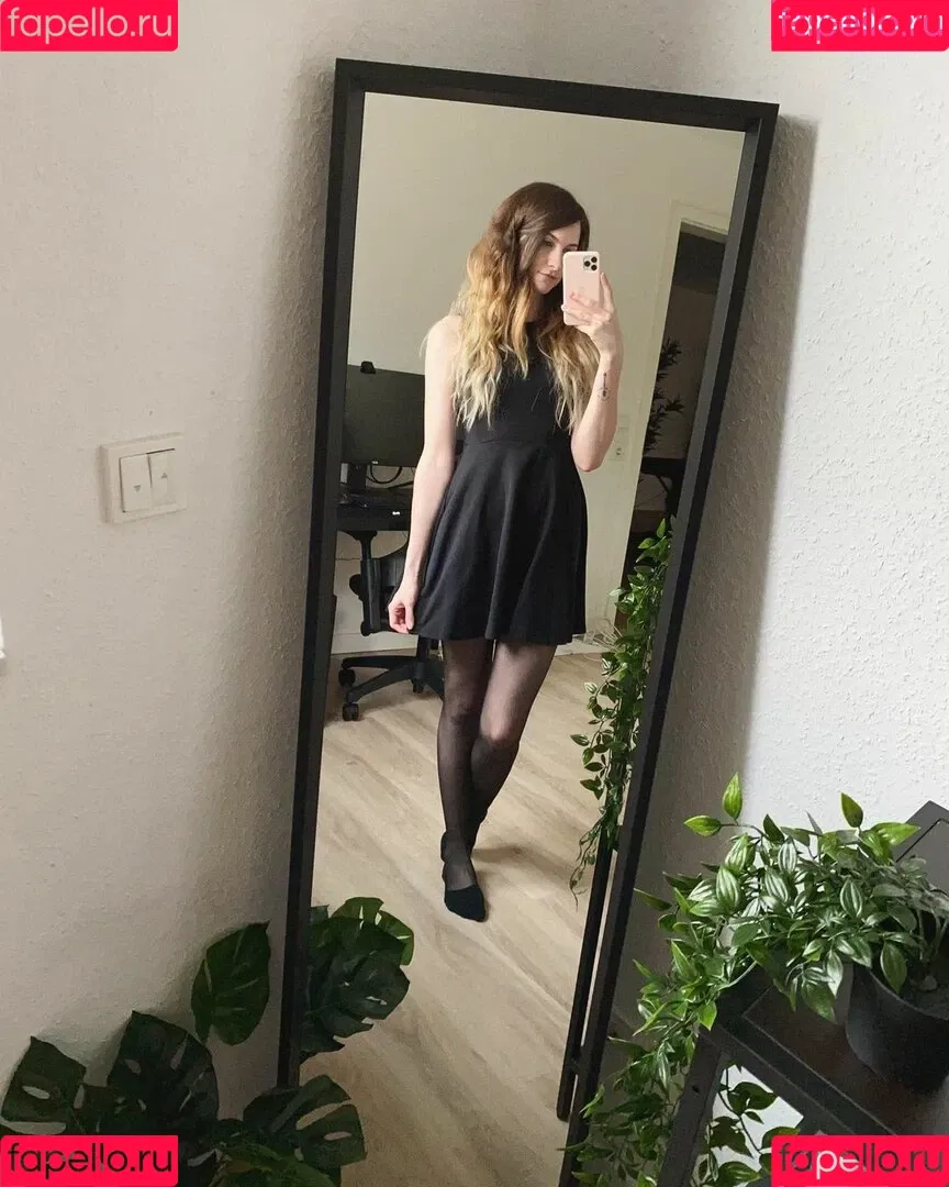 Lumenti Onlyfans Photo Gallery 