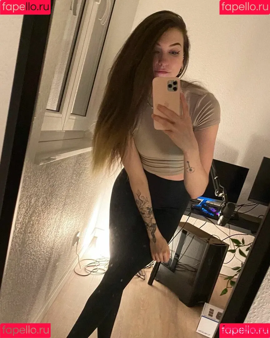 Lumenti Onlyfans Photo Gallery 