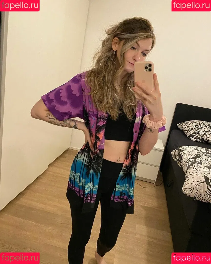 Lumenti Onlyfans Photo Gallery 