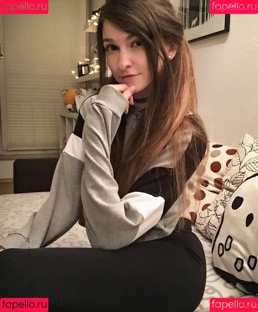 Lumenti Onlyfans Photo Gallery 