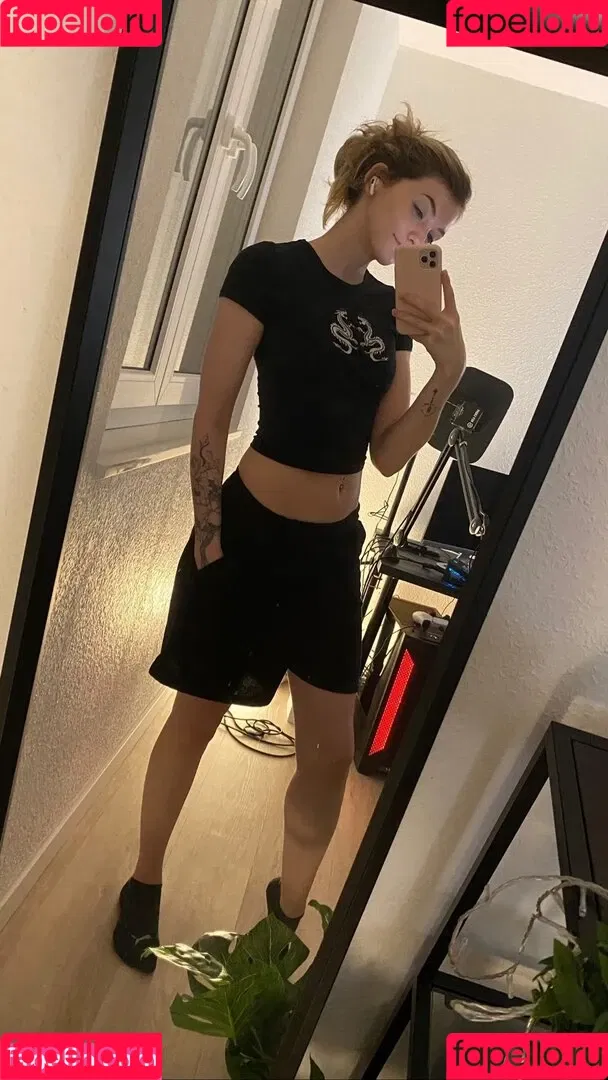 Lumenti Onlyfans Photo Gallery 