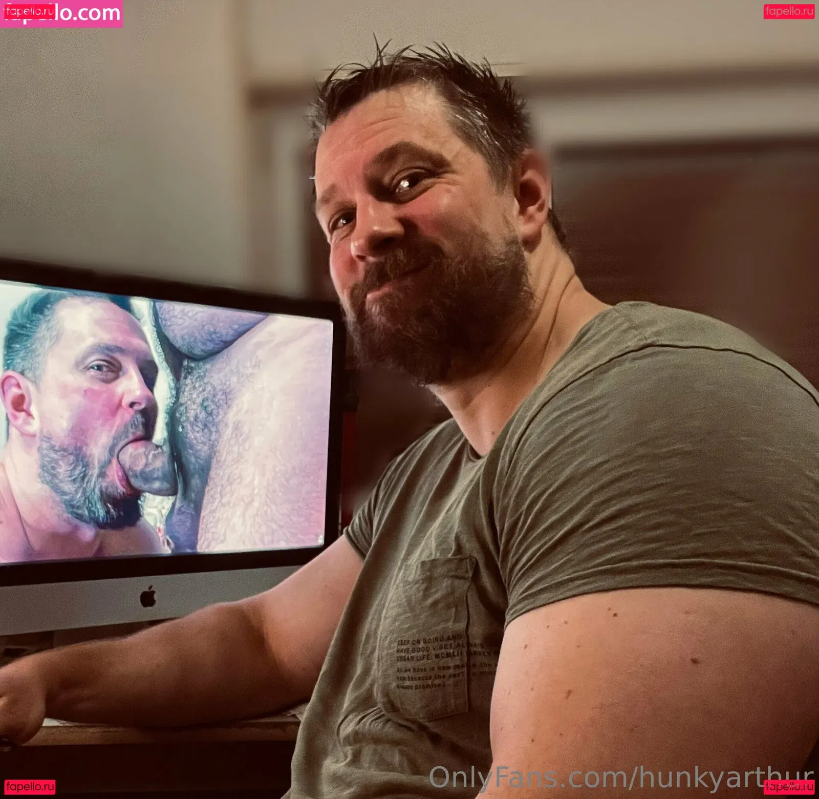 hunkyarthur Onlyfans Photo Gallery 