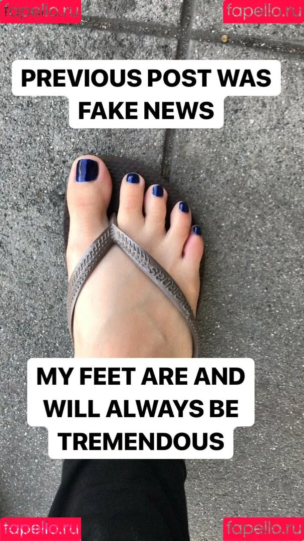 Allison Raskin Onlyfans Photo Gallery 