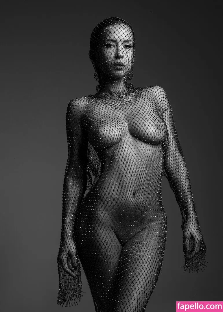 Oladushek11 aka Natasha Roik Onlyfans Photo Gallery 