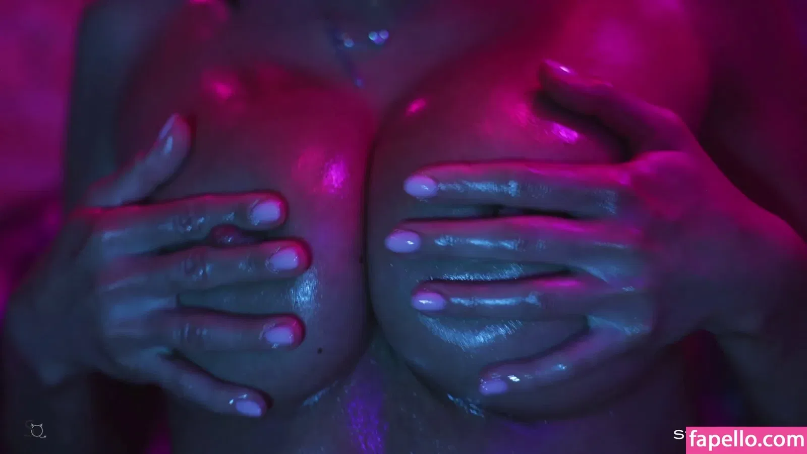 Oladushek11 aka Natasha Roik Onlyfans Photo Gallery 