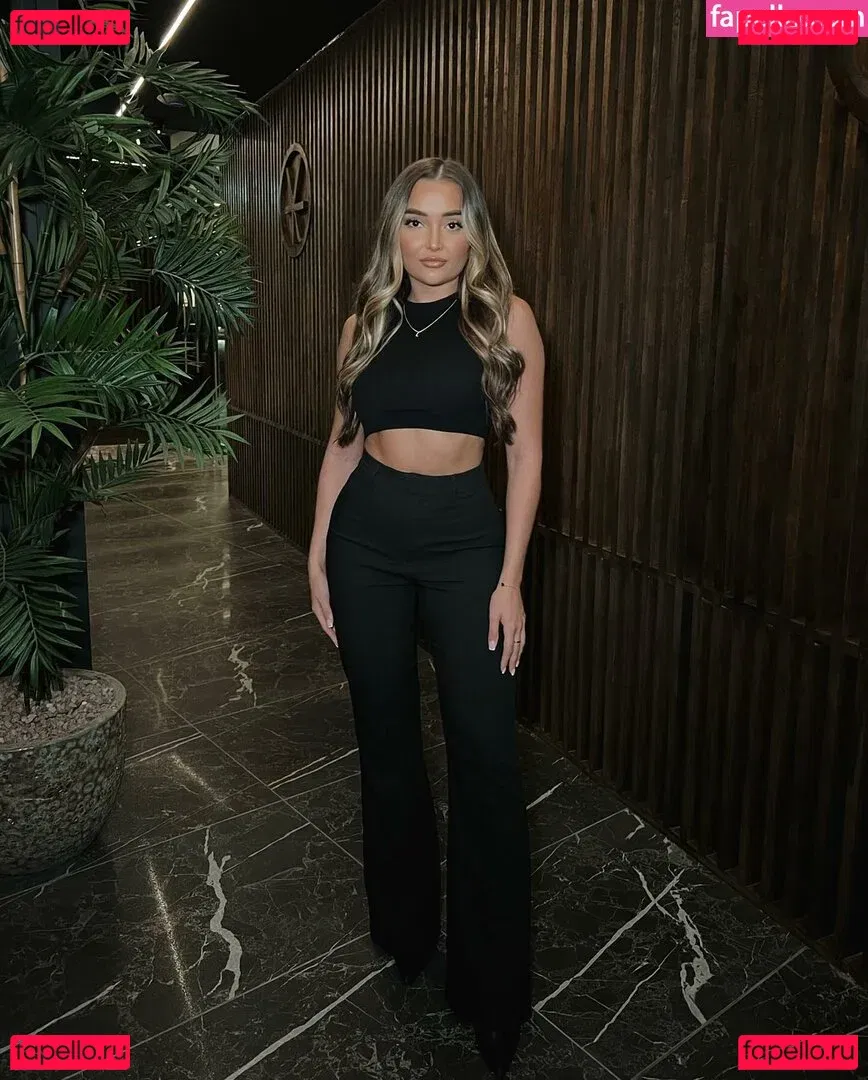 Lacey Fuller Onlyfans Photo Gallery 