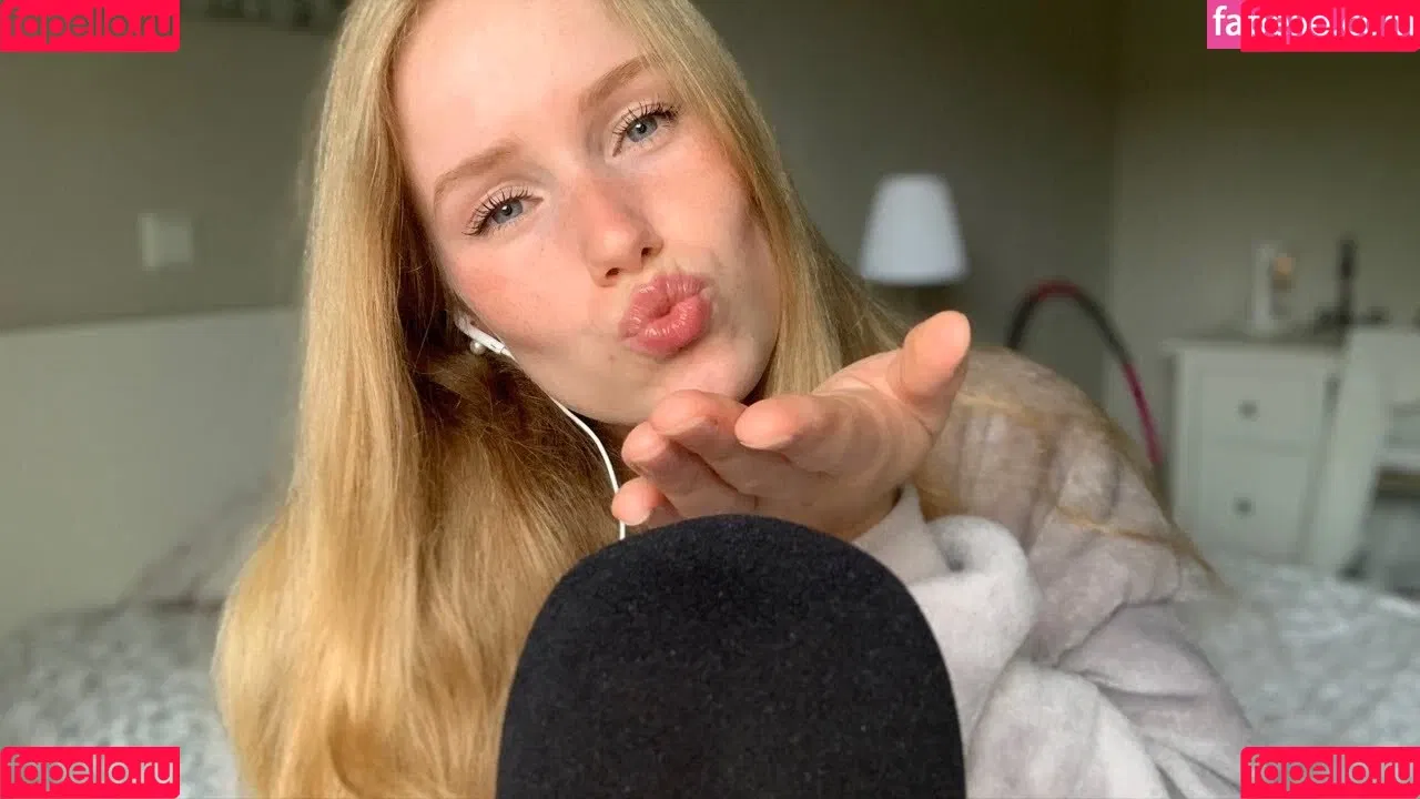 Nadine von relaxASMR Onlyfans Photo Gallery 