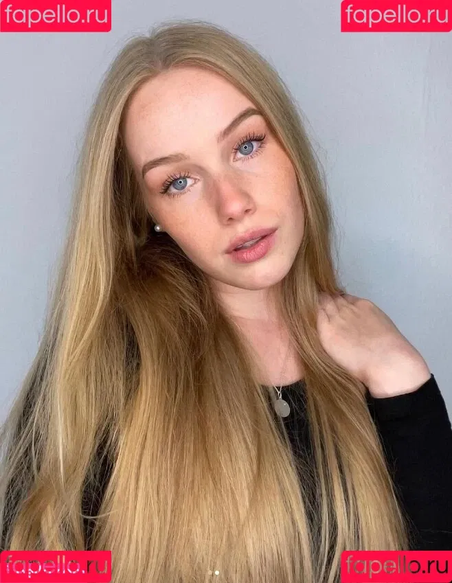 Nadine von relaxASMR Onlyfans Photo Gallery 