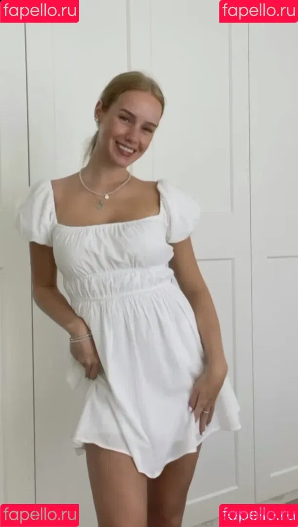 Nadine von relaxASMR Onlyfans Photo Gallery 