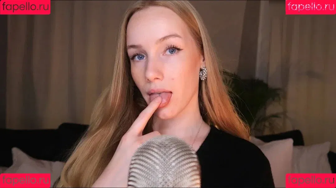 Nadine von relaxASMR Onlyfans Photo Gallery 