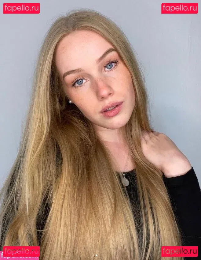 Nadine von relaxASMR Onlyfans Photo Gallery 