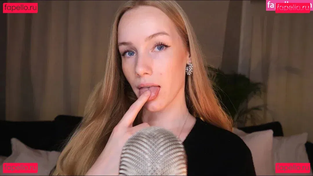 Nadine von relaxASMR Onlyfans Photo Gallery 