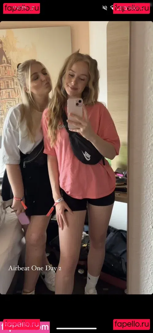 Nadine von relaxASMR Onlyfans Photo Gallery 