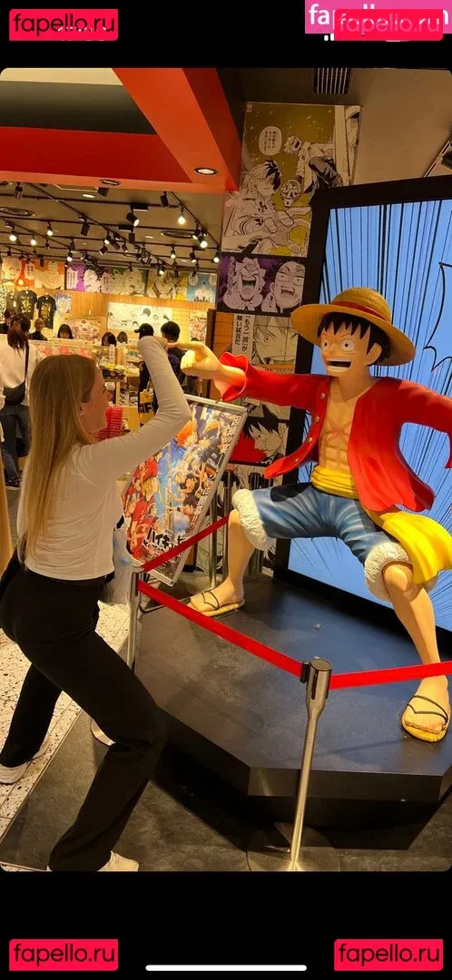 Nadine von relaxASMR Onlyfans Photo Gallery 