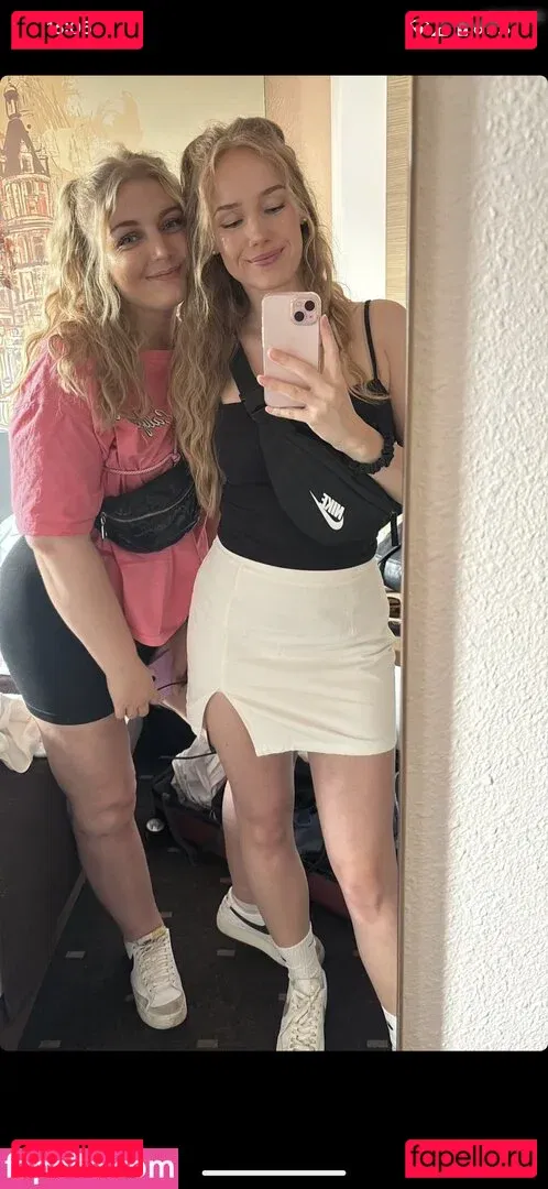 Nadine von relaxASMR Onlyfans Photo Gallery 