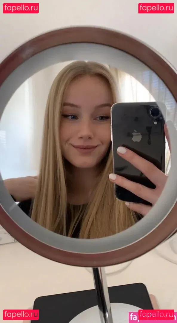 Nadine von relaxASMR Onlyfans Photo Gallery 