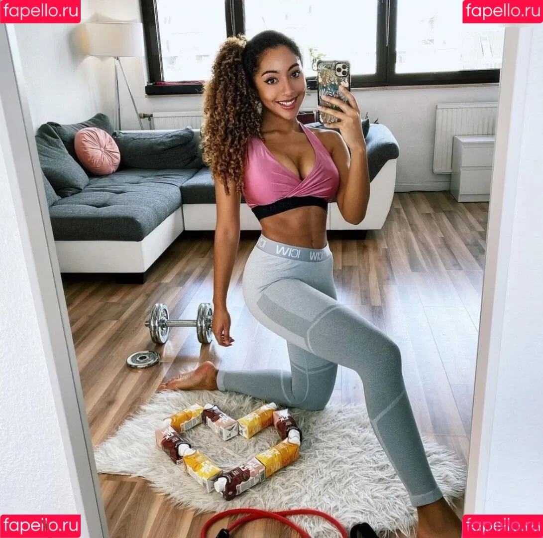 Amanda Ciss Onlyfans Photo Gallery 