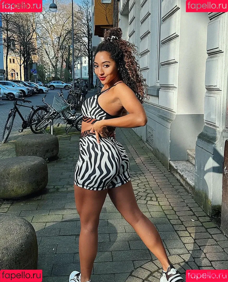 Amanda Ciss Onlyfans Photo Gallery 