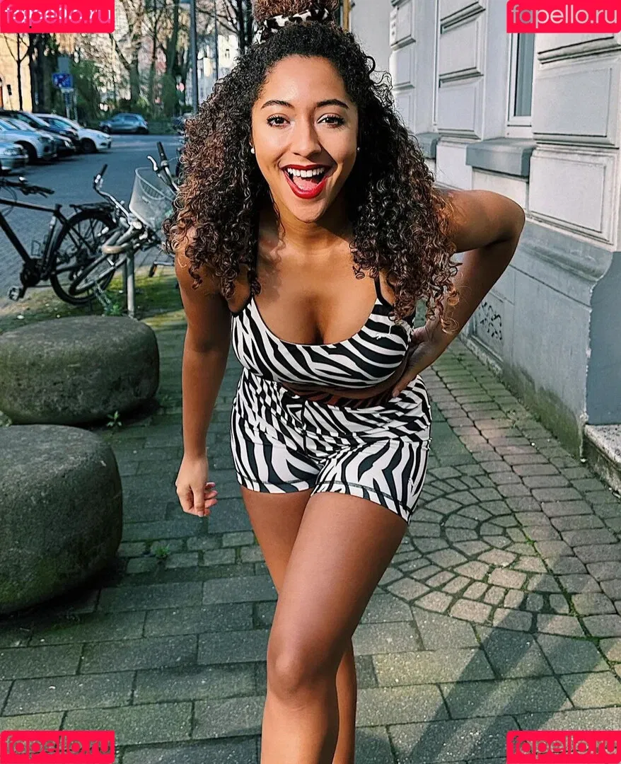 Amanda Ciss Onlyfans Photo Gallery 