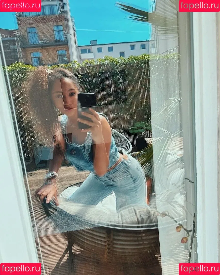 Amanda Ciss Onlyfans Photo Gallery 