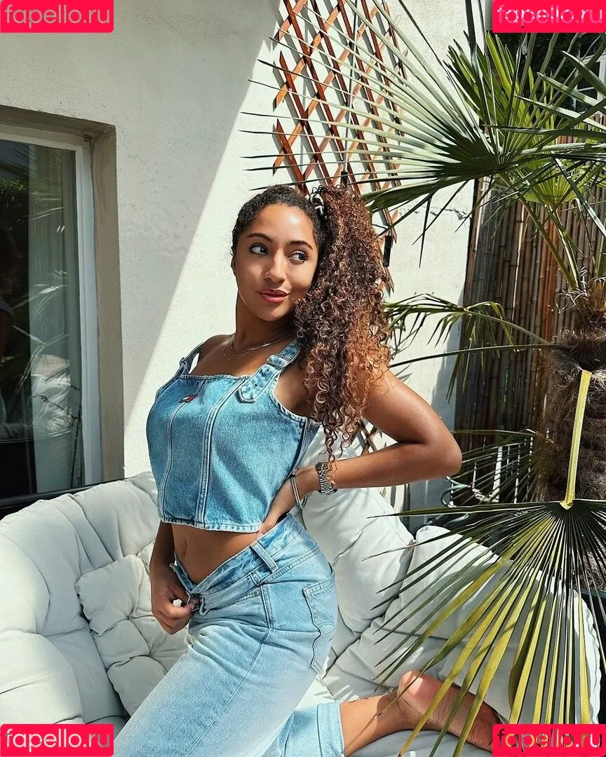 Amanda Ciss Onlyfans Photo Gallery 