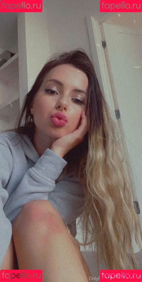 mollina_rae Onlyfans Photo Gallery 