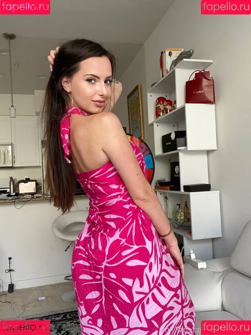 mollina_rae Onlyfans Photo Gallery 