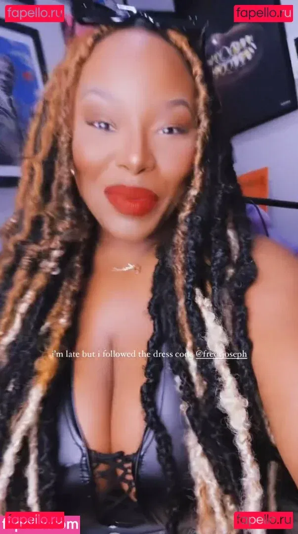 mollina_rae Onlyfans Photo Gallery 