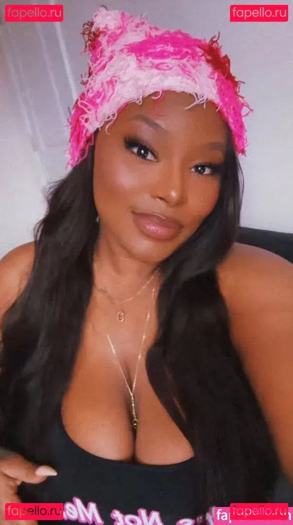 mollina_rae Onlyfans Photo Gallery 