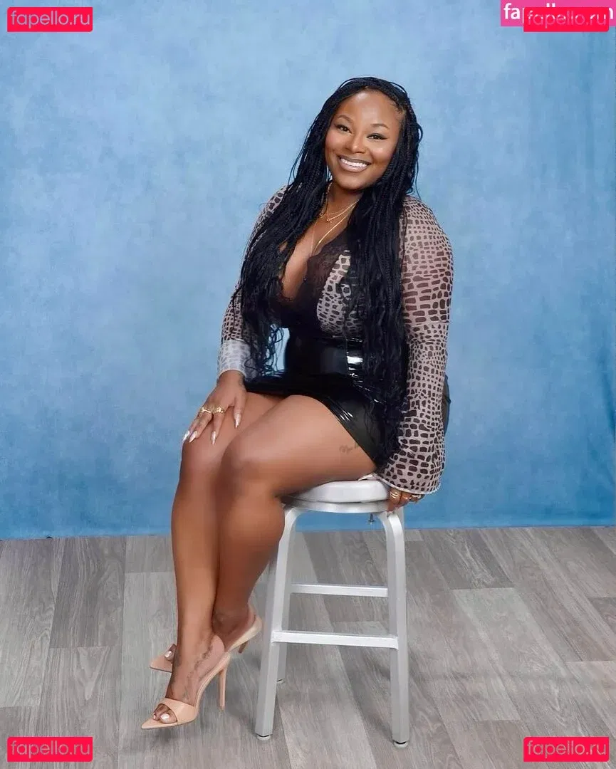 mollina_rae Onlyfans Photo Gallery 