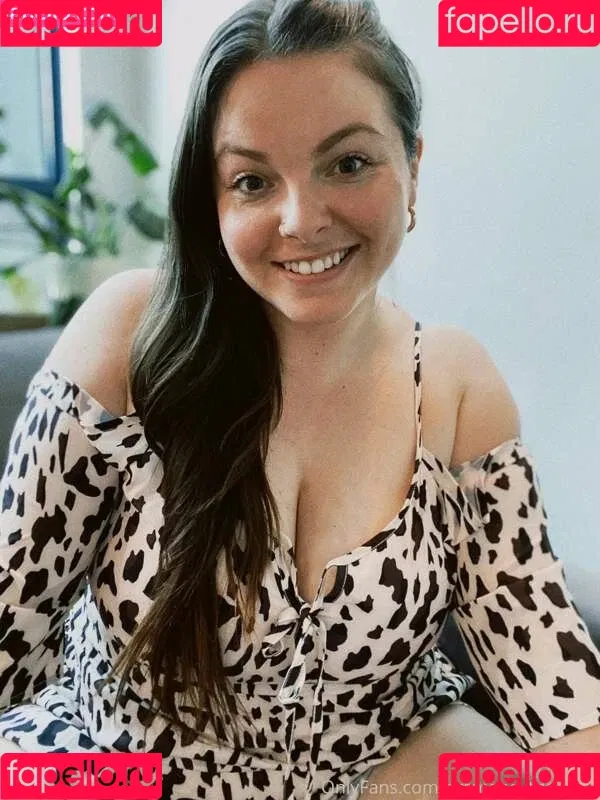 Emma Next Door Onlyfans Photo Gallery 