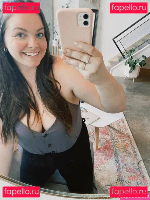 Emma Next Door Onlyfans Photo Gallery 