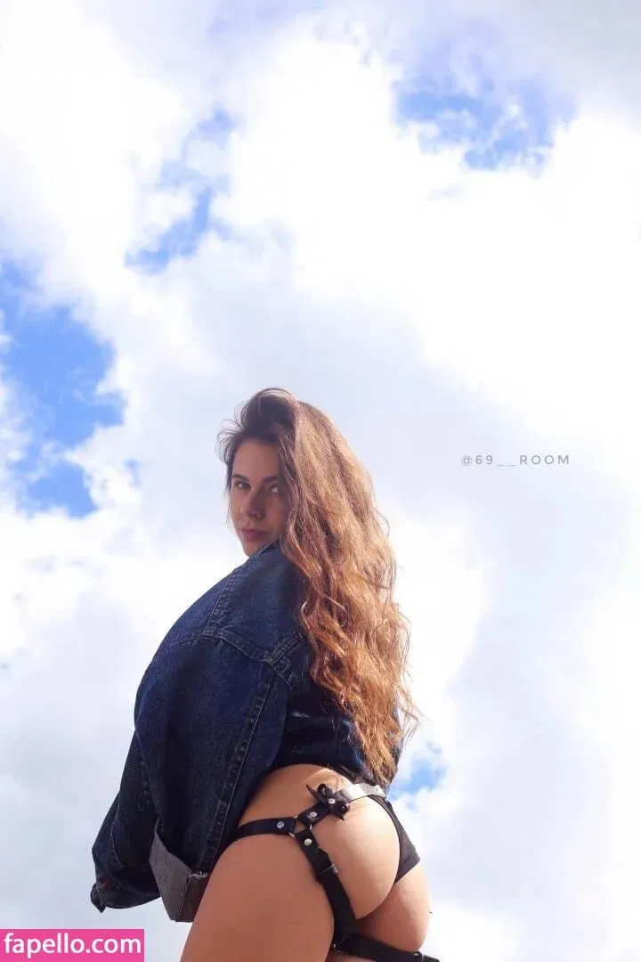 Goddess_Lada Onlyfans Photo Gallery 