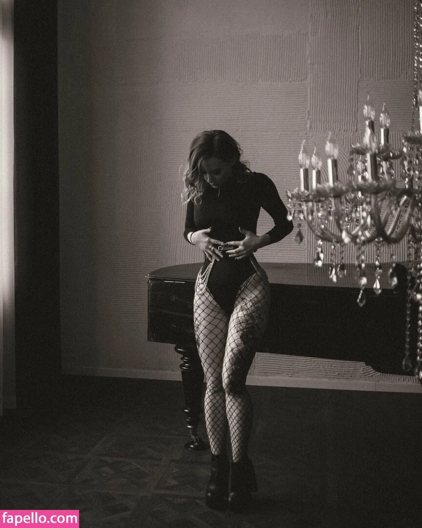 Goddess_Lada Onlyfans Photo Gallery 