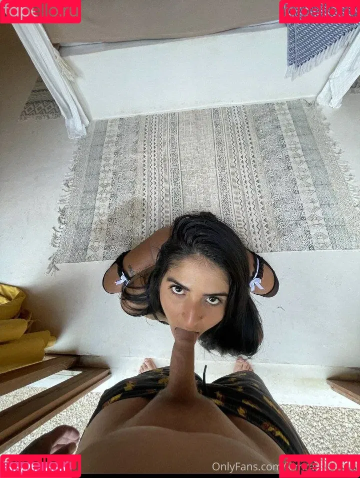 Kim Rampersad Onlyfans Photo Gallery 