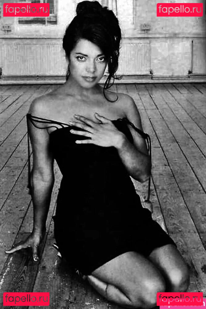 Jenny Powell Onlyfans Photo Gallery 