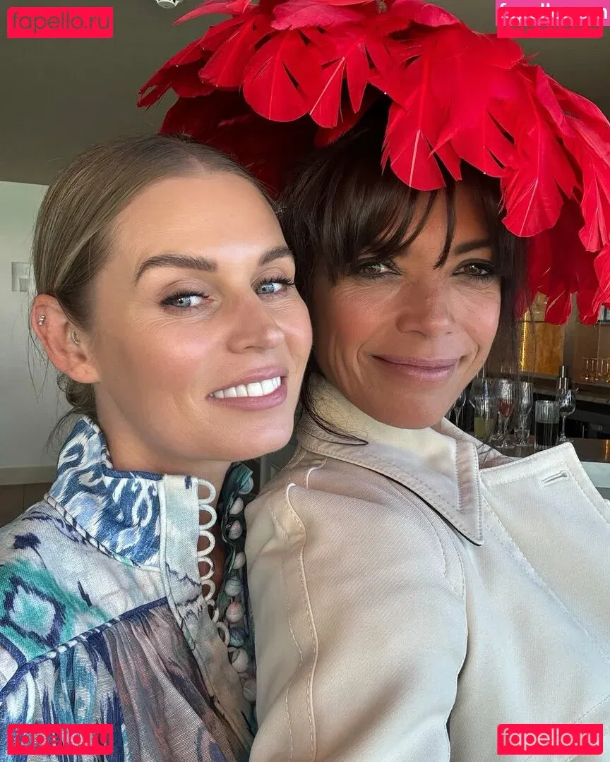 Jenny Powell Onlyfans Photo Gallery 