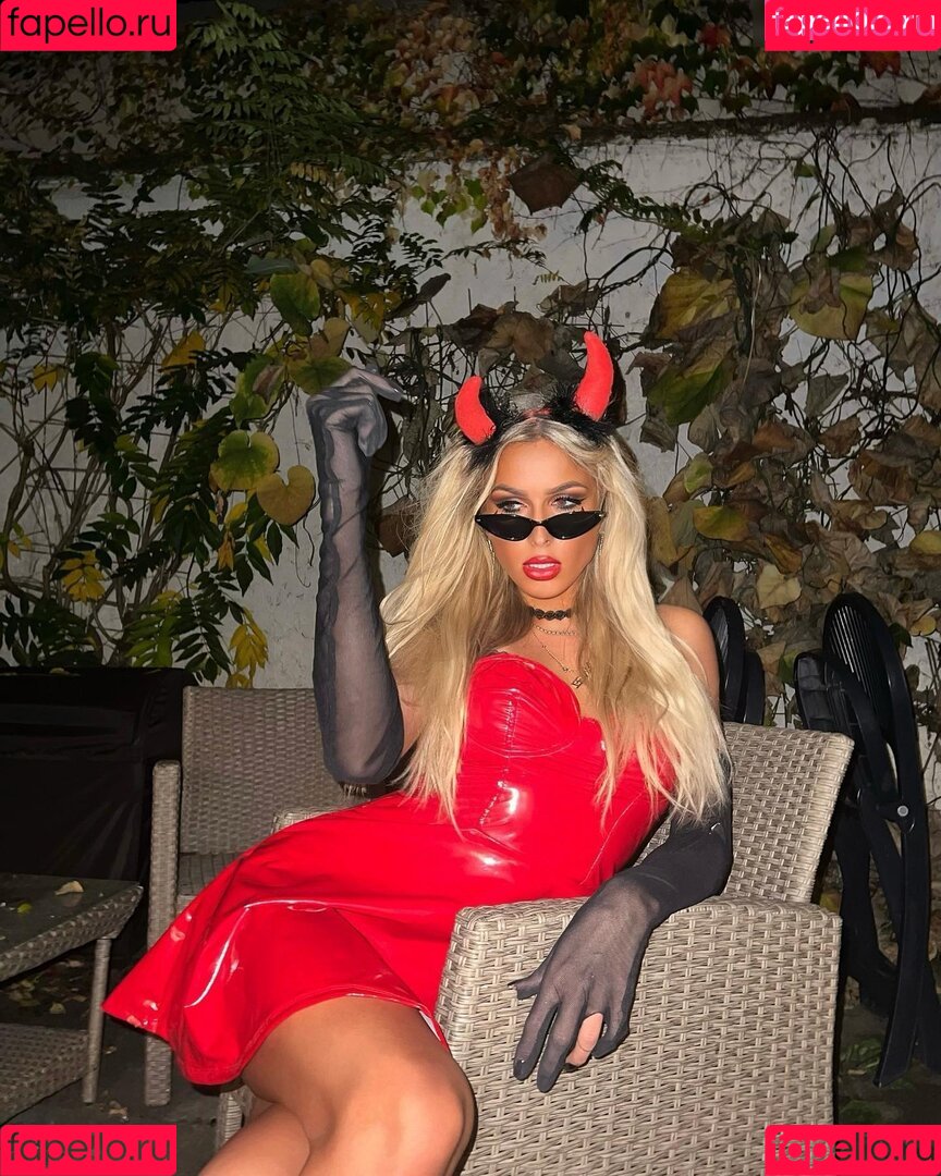 Ariane Schmidt Onlyfans Photo Gallery 