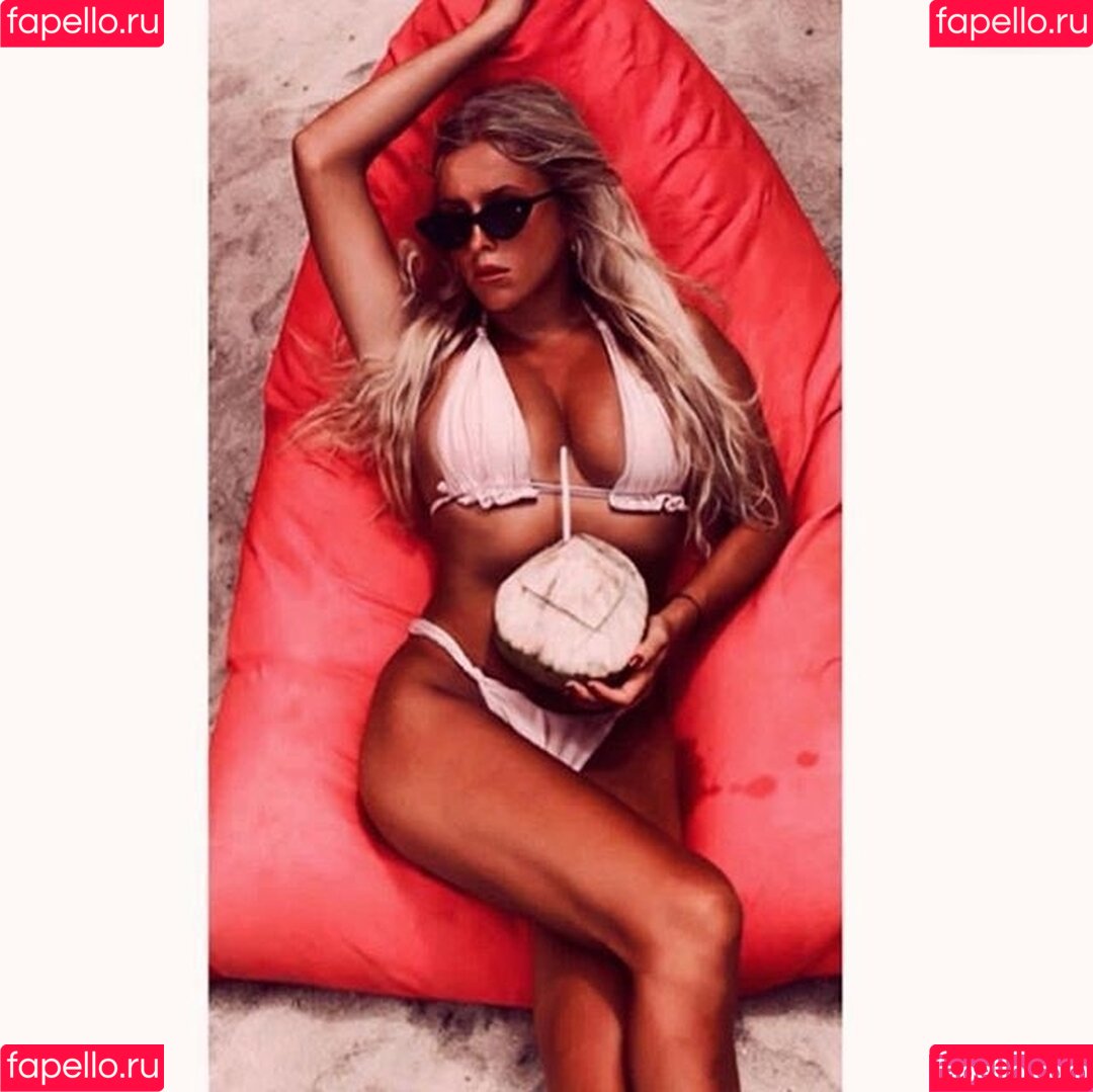 Ariane Schmidt Onlyfans Photo Gallery 