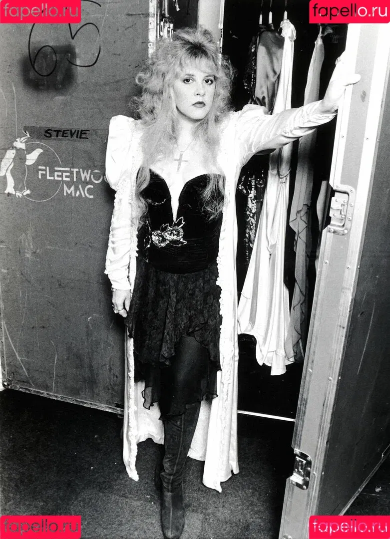 Stevie Nicks Onlyfans Photo Gallery 
