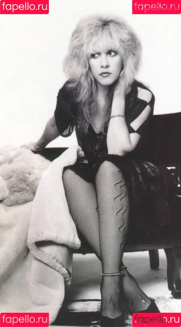 Stevie Nicks Onlyfans Photo Gallery 
